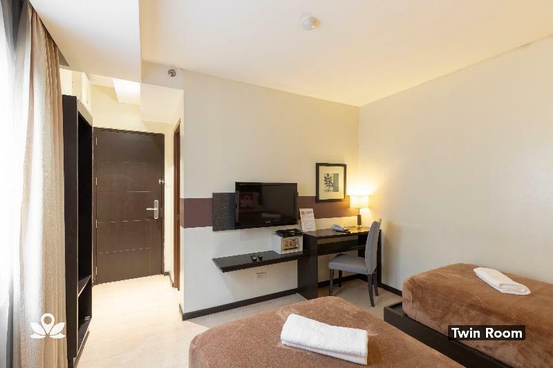 Lorenzzo Suites Hotel Makati City Exterior foto
